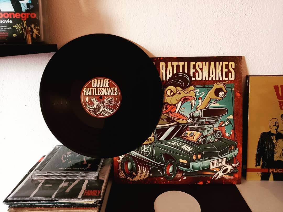 GARAGE RATTLESNAKES LP